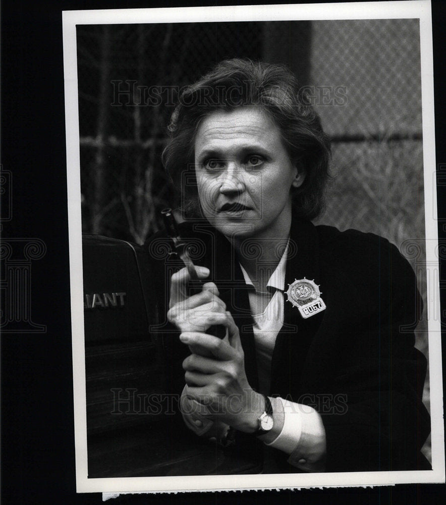 1990 Press Photo Caroline Kava &quot;Murder Times Seven&quot; - Historic Images