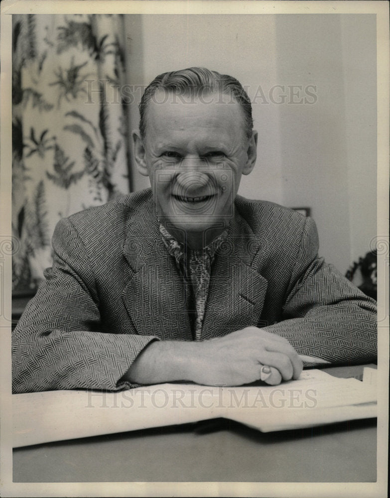 1958 Press Photo Sammy Kaye Bandleader Songwriter - RRY69297 - Historic Images