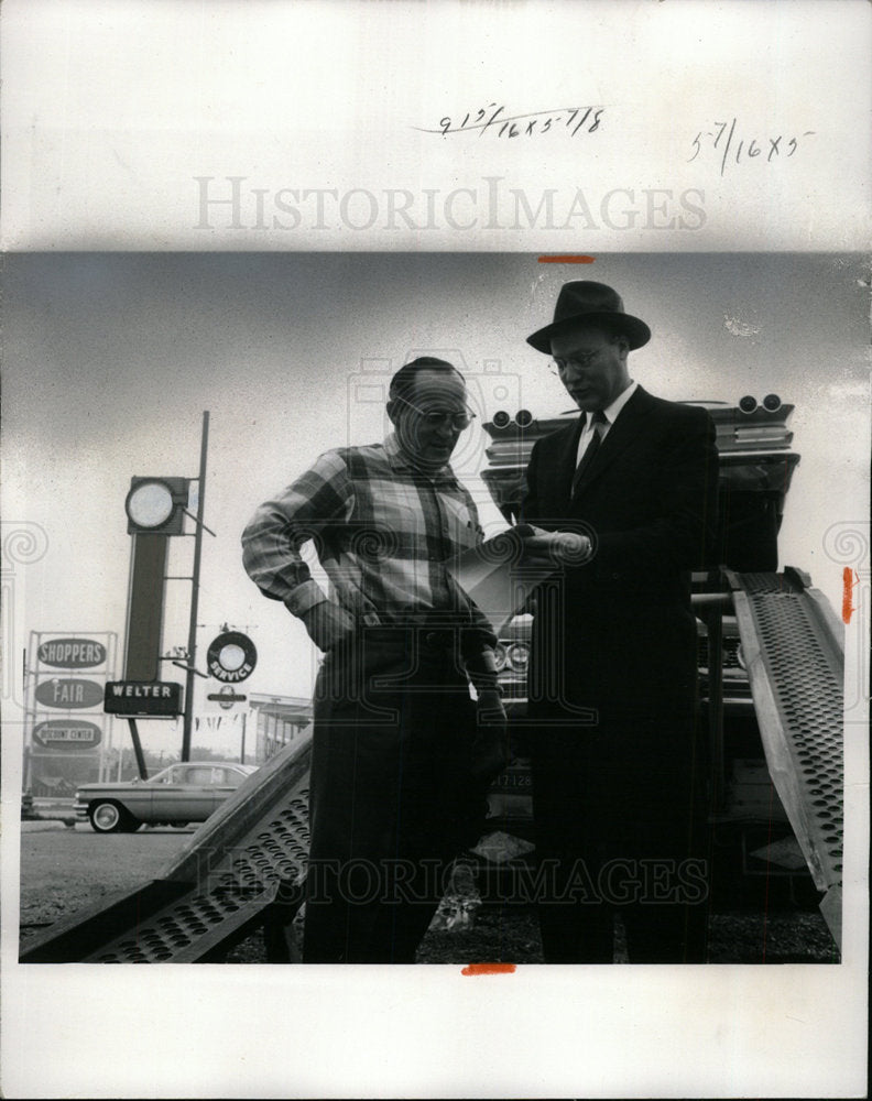 1959 Press Photo William Welter Autos - Historic Images