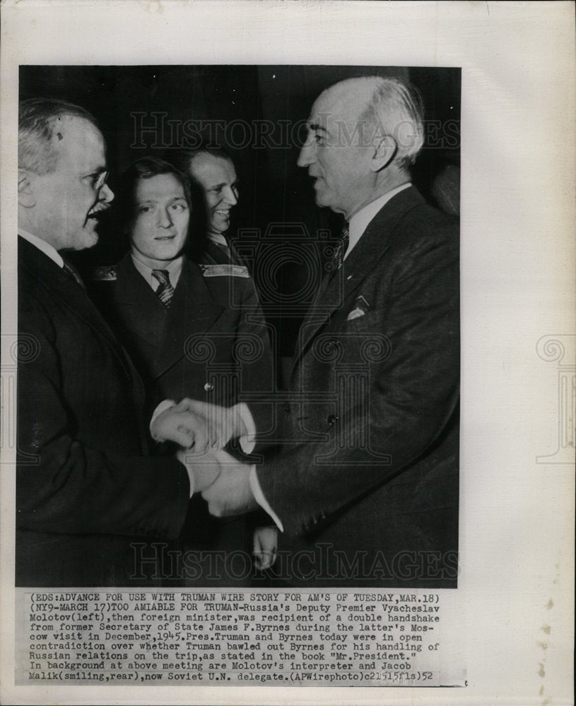 1952 Press Photo Russia Molotov Handshake Byrnes U.S. - RRY69845 - Historic Images