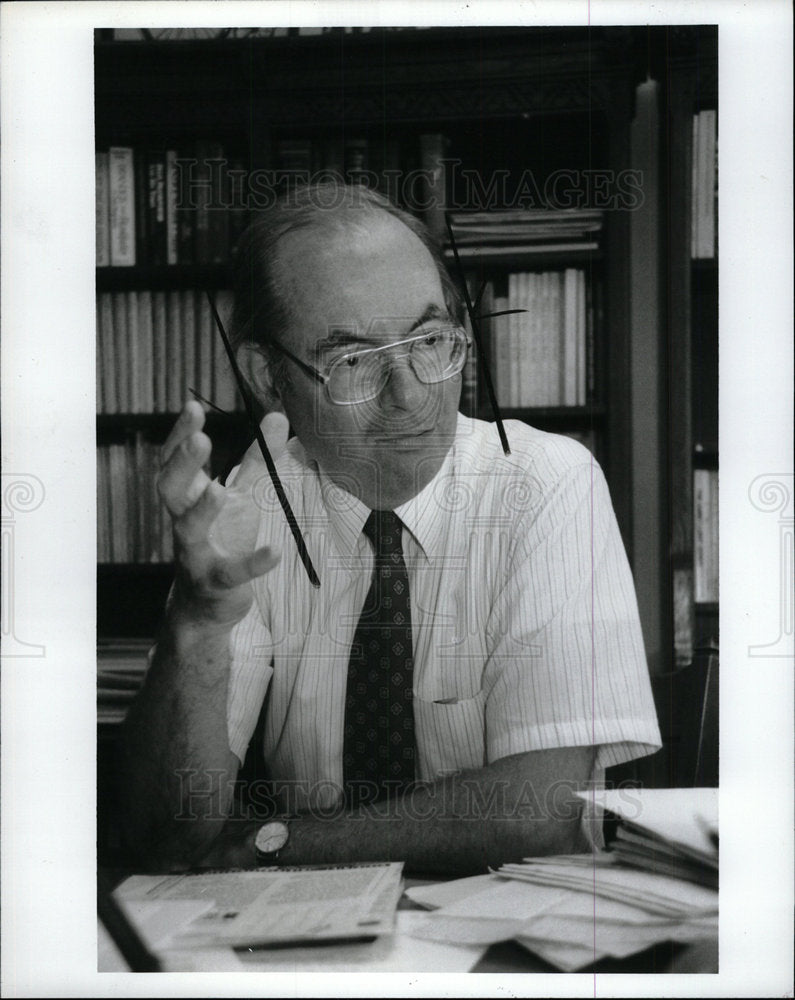 1989 Press Photo Robinson Educator - Historic Images