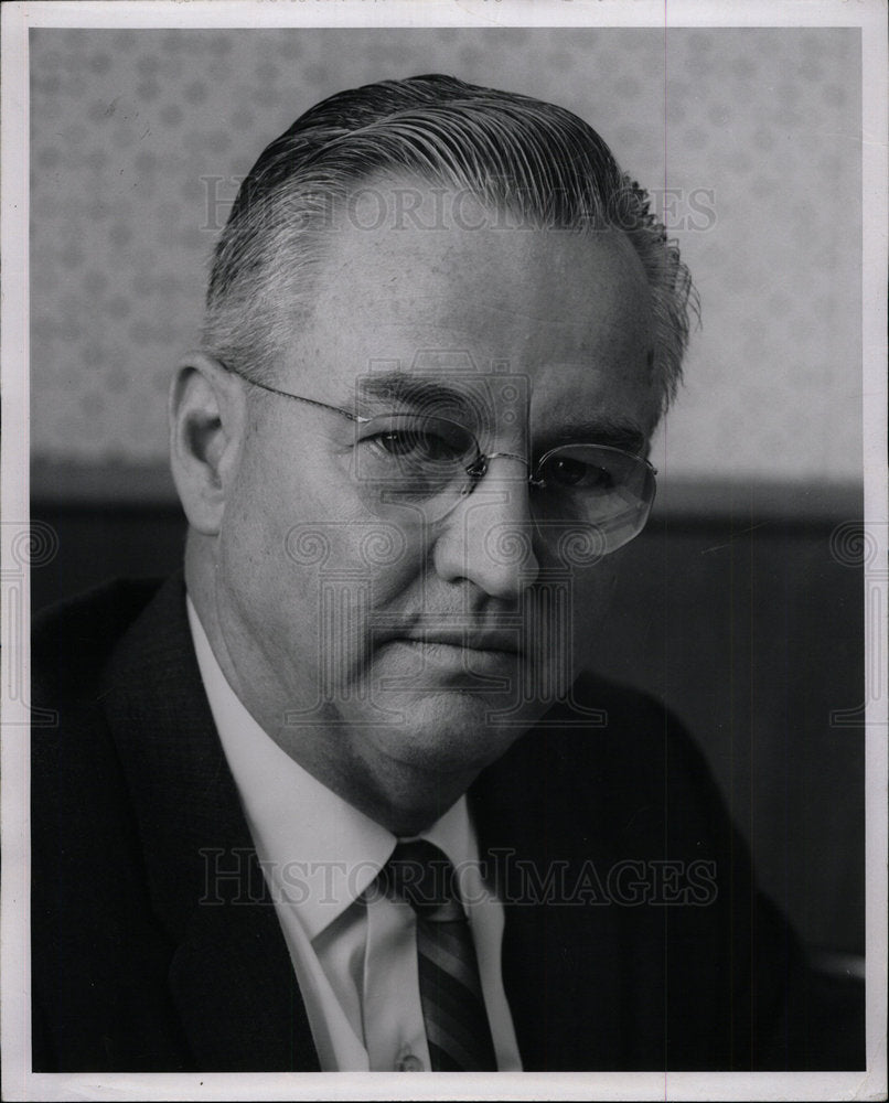 1962 Press Photo Frank Fink National President SAE - Historic Images