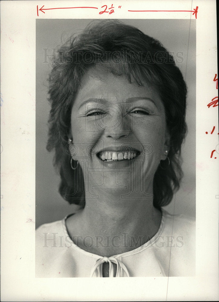 1985 Press Photo Singer Betty Farmer - Historic Images