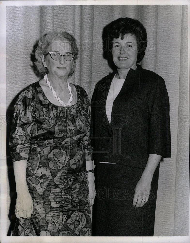 1963 Press Photo Dr. Marynia F. Farnham Psychiatrist - Historic Images