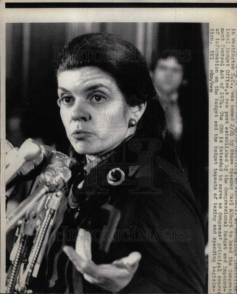 1975 Press Photo Alice M. Rivlin (Economist) - Historic Images