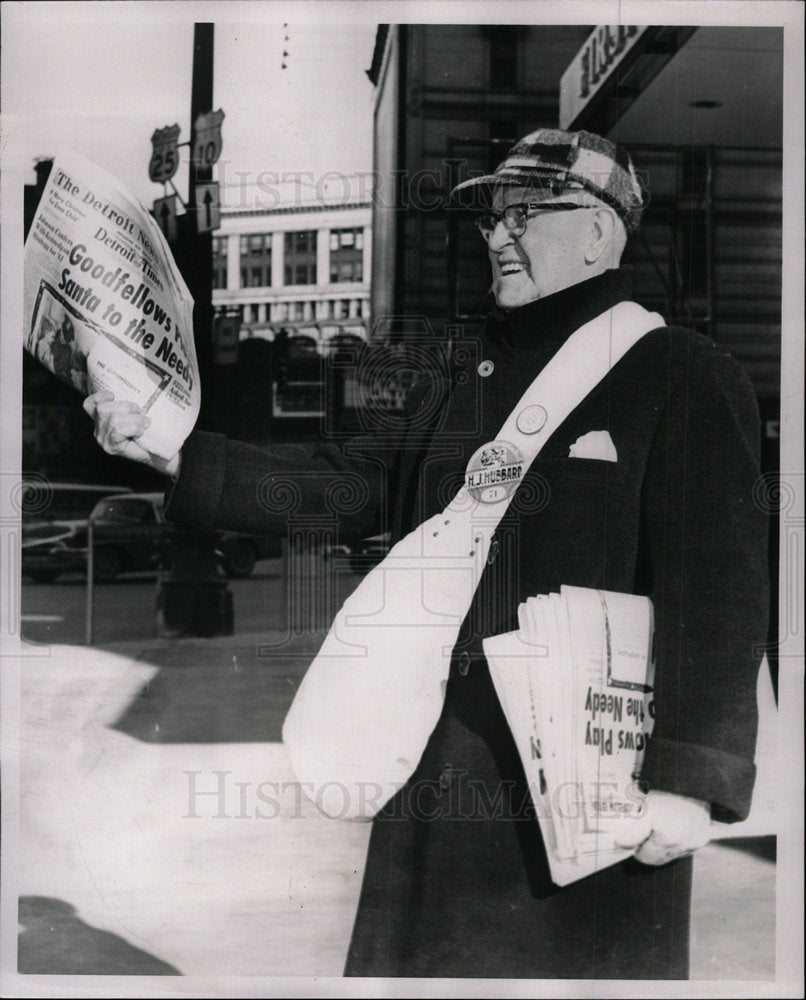 1960 Press Photo Detriot Newshop  - Historic Images