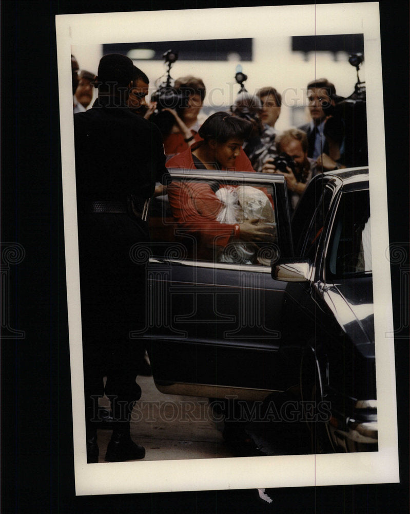 1991 Press Photo Toni Cato Riggs Murder Gulf War  - Historic Images