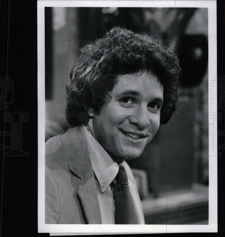 1982 Press Photo Steve Guttenberg Actor - Historic Images