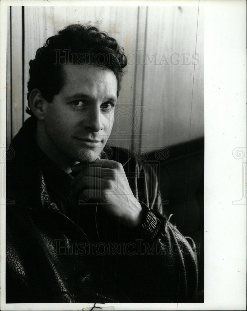 1987 Press Photo Steve Guttenberg Actor - Historic Images