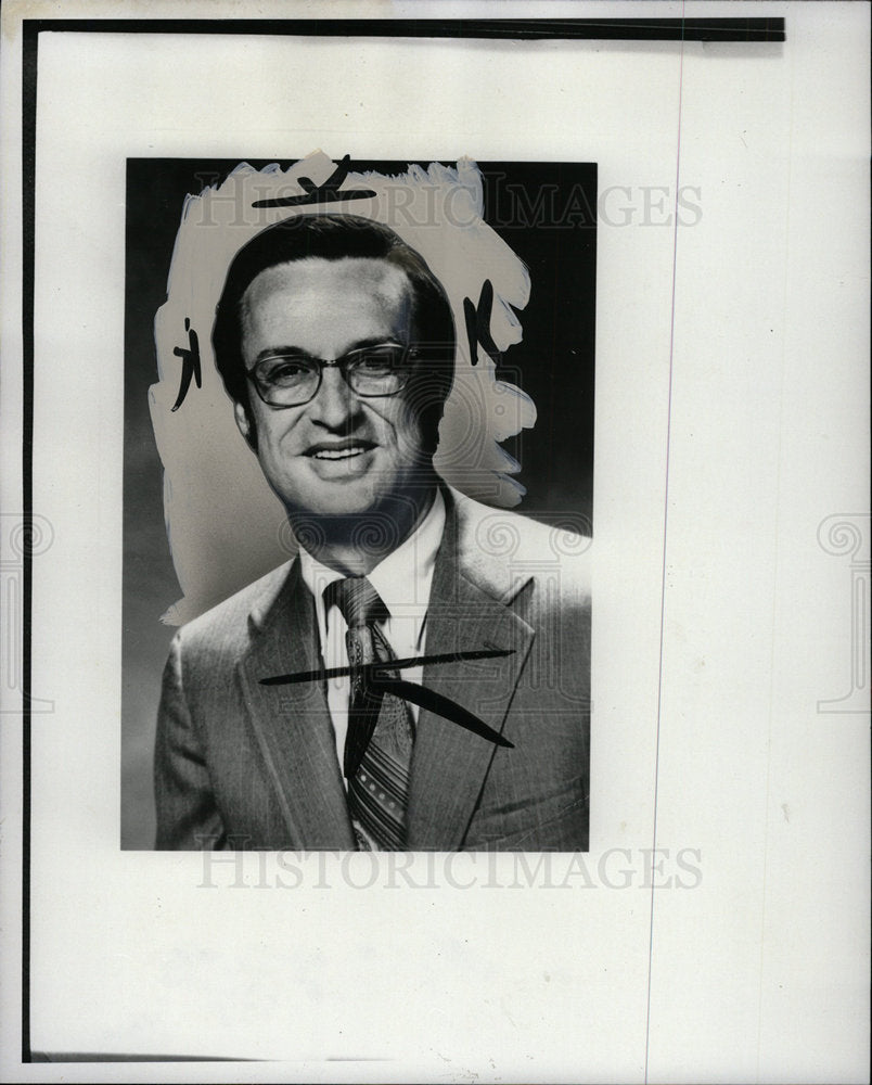 1976 Press Photo Kenneth Gruber Business Executive - Historic Images