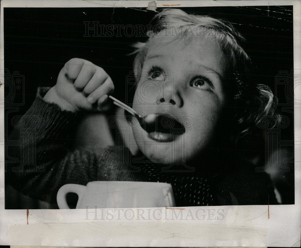 1948 orphan Nazi victim Children&#39;s Home-Historic Images