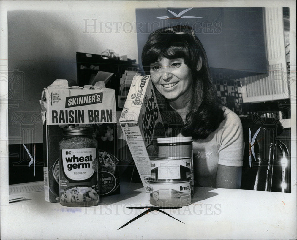 1976 Press Photo Food Diet Nutrition Janice Rolnick - Historic Images