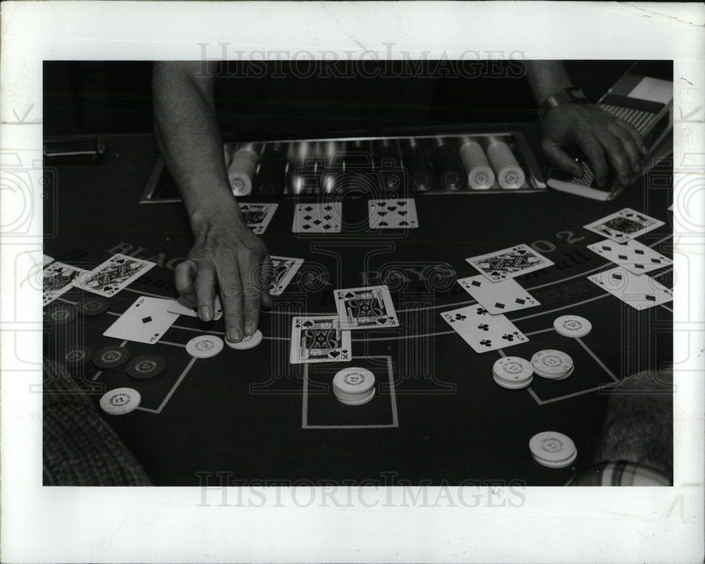 1988 Press Photo Atlantic city Casino Carree Shadette  - Historic Images