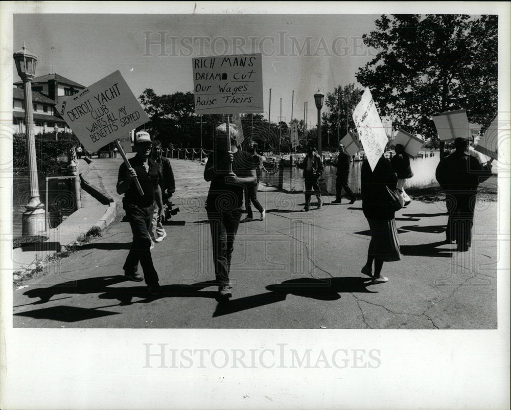 1985 Press Photo DYC Striking Workers - Historic Images