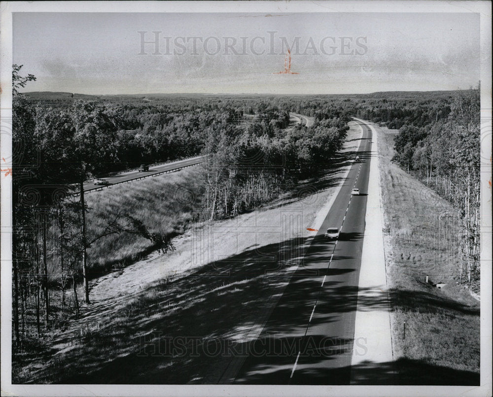 1965 Press Photo Highway/Michigan - Historic Images
