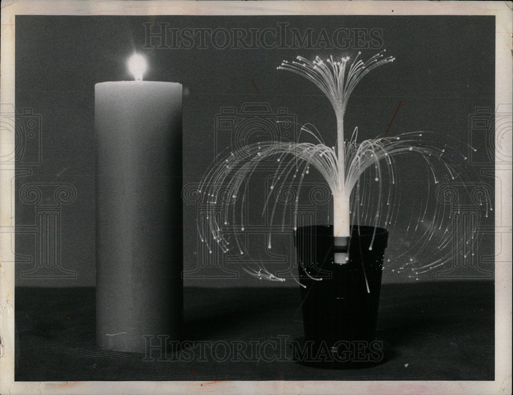 1970 Press Photo A candle beside a designer fountain. - Historic Images