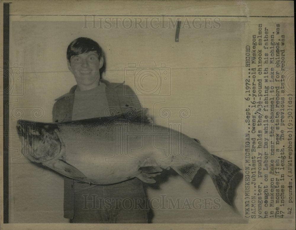 1972 Press Photo Chinook Salmon Fish Lake Michigan - Historic Images