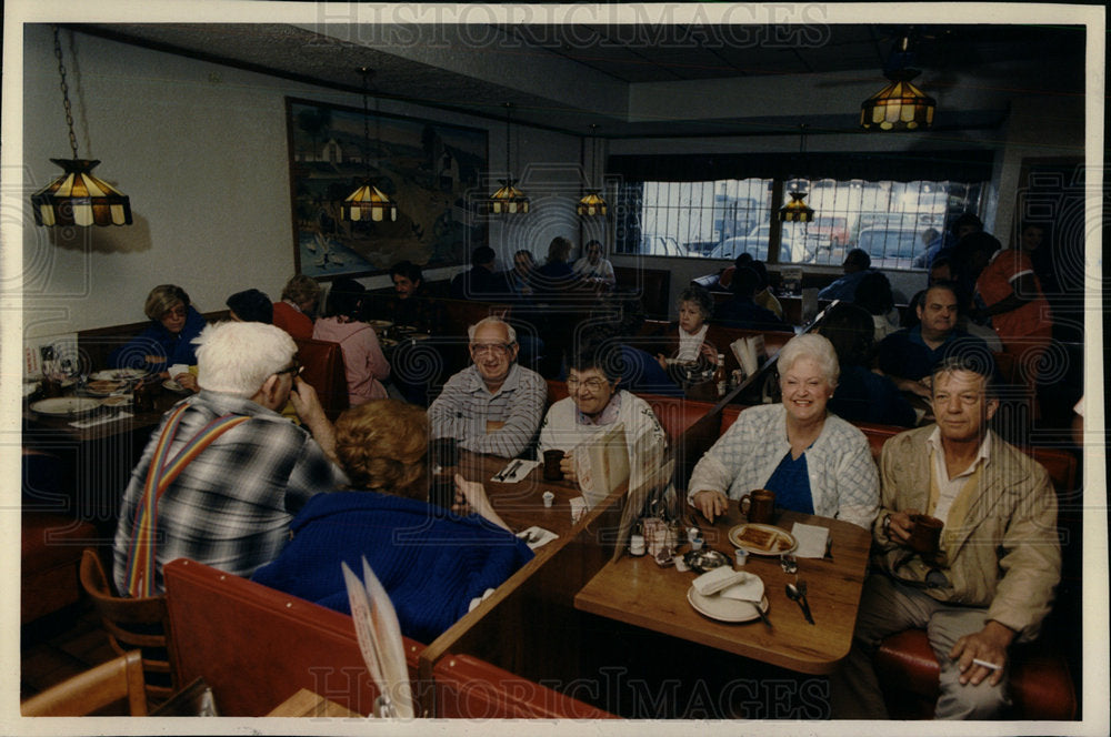 1987 Press Photo Detroit Restaurant Former Eastern  - Historic Images