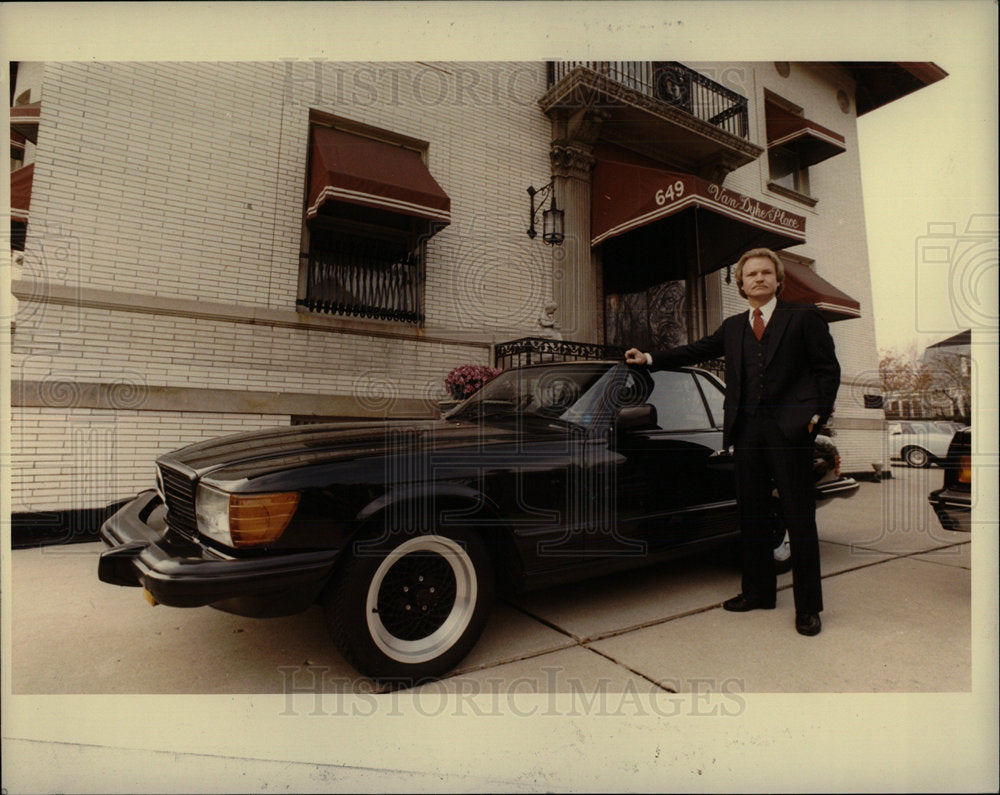 1983 Press Photo Mercedes Benz models 380 SL - Historic Images