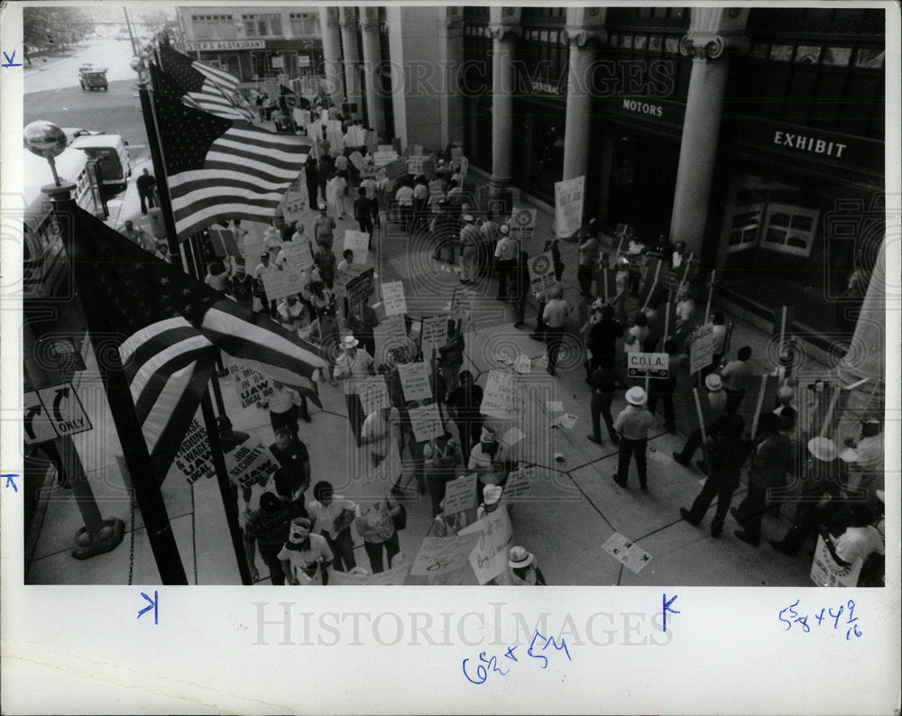 1984 Press Photo Collective Bargaining Labor Union Mich - Historic Images