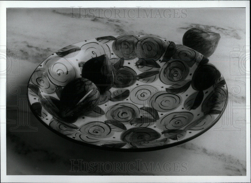 1993 Press Photo Bloomsbury Platter  - Historic Images