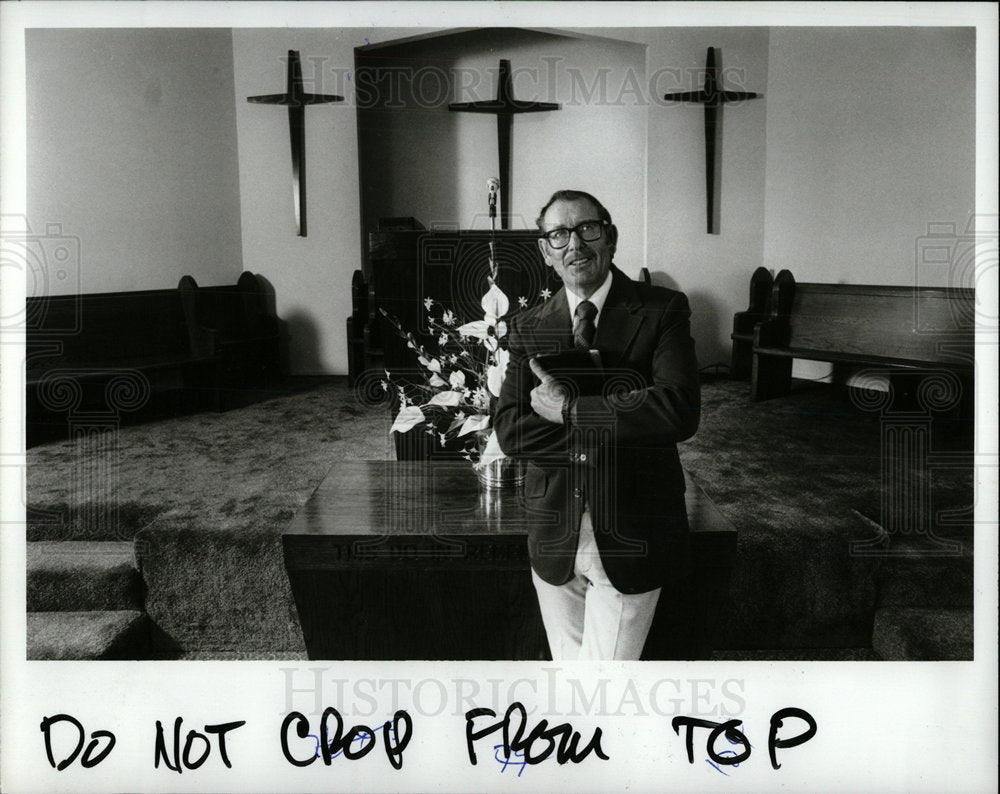 1988 Press Photo Buel Liming Las Vegas Baptist Church - Historic Images