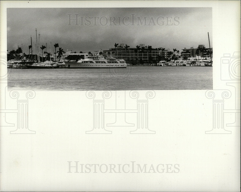 1984 Press Photo Expensive Yachts Palm Beach Florida  - Historic Images