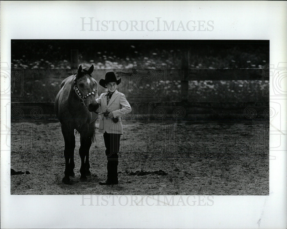 1982Press Photo Horse Chax and its owner Judged in fair - Historic Images