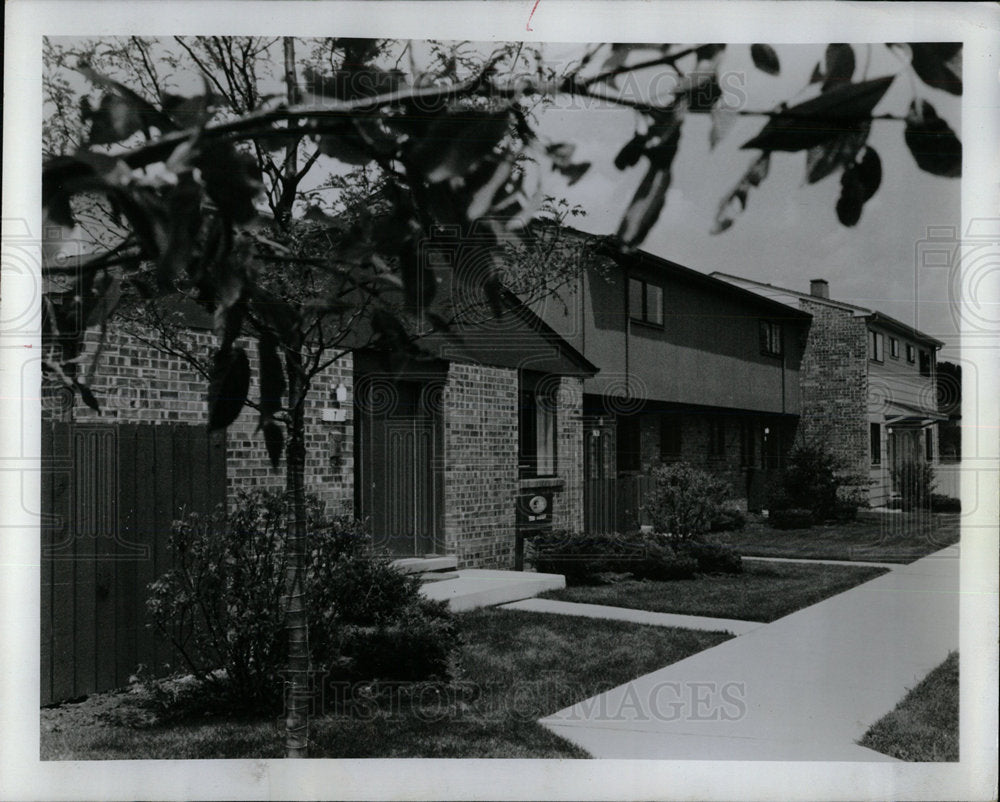 1971 Press Photo Town House Homes Calumet City Illinois - Historic Images