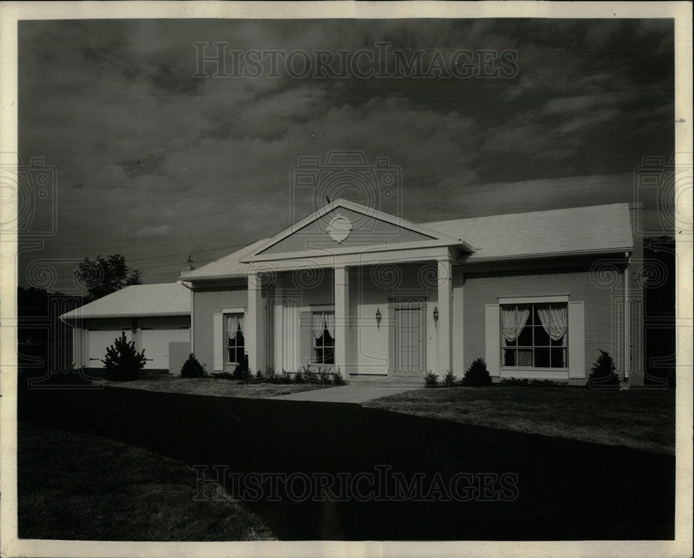 1963 Press Photo Prefabricated House Homes - Historic Images