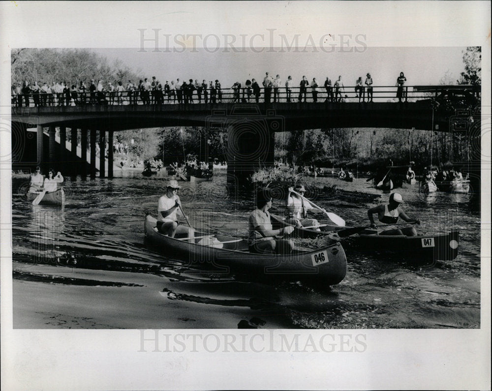 1989 Press Photo Des Plaines River Canoe Race Illinois - Historic Images