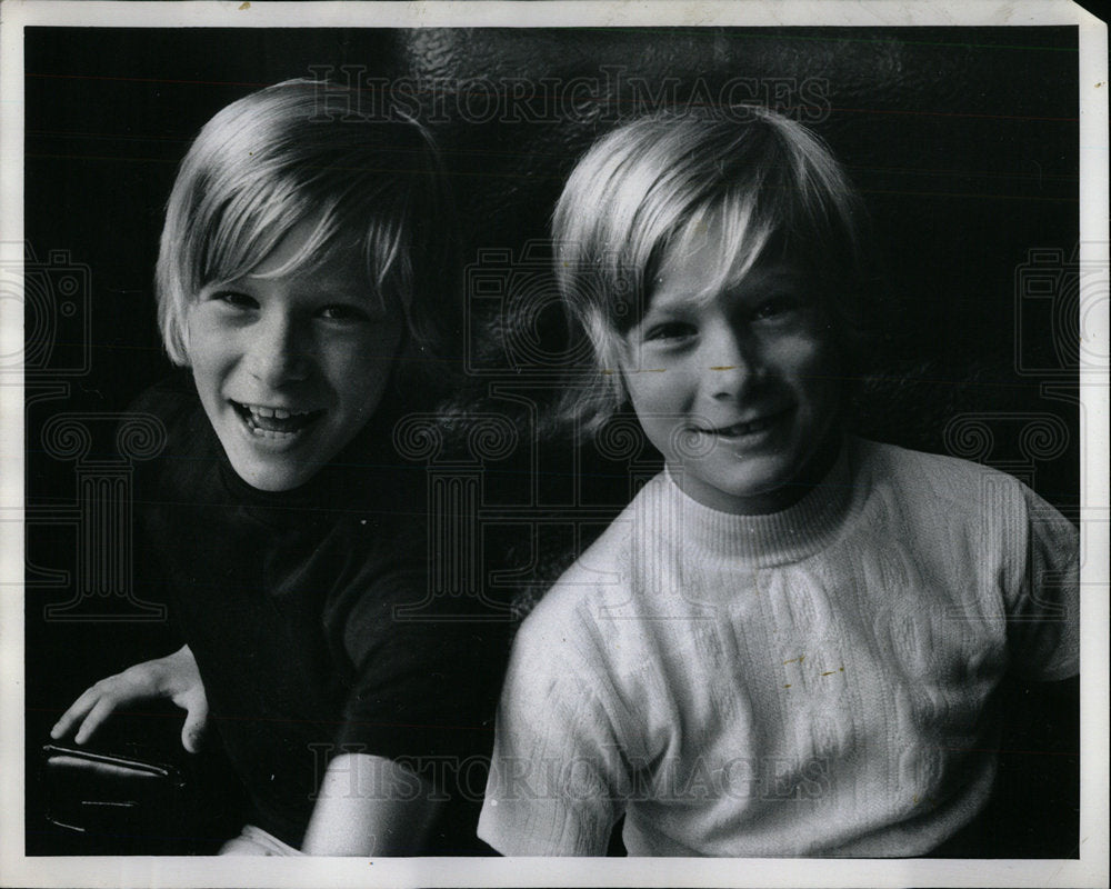 1974 Press Photo Twins Bob Ray Airlington Highland Park - Historic Images