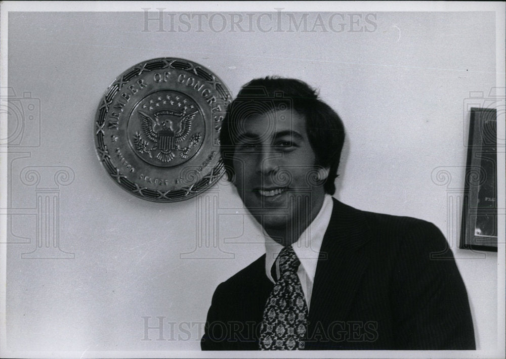1978 Press Photo Walter Nathan Candidate Demonstrators  - Historic Images