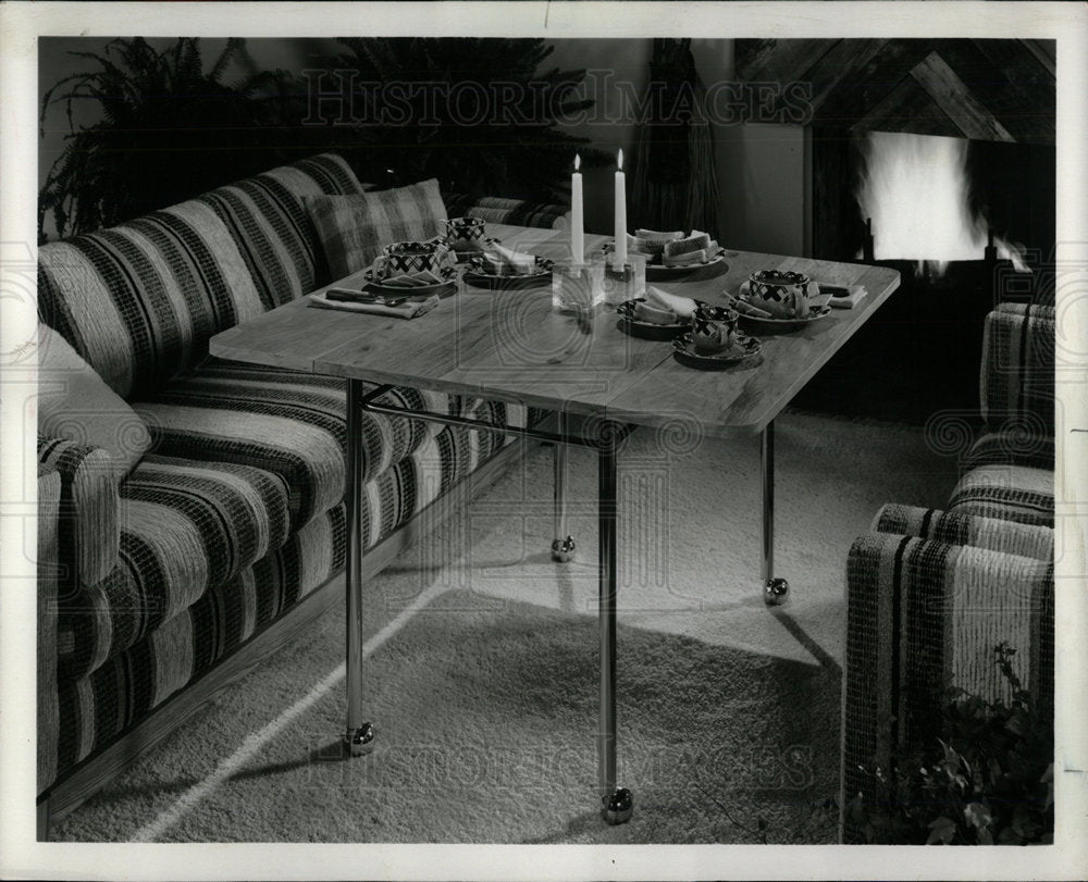 1978 Press Photo Daystrom Furniture butcher table leaf  - Historic Images
