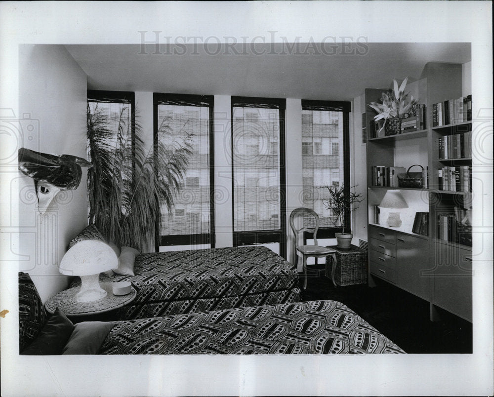 1972 Press Photo Jack Wozniak Interior Decoration  - Historic Images