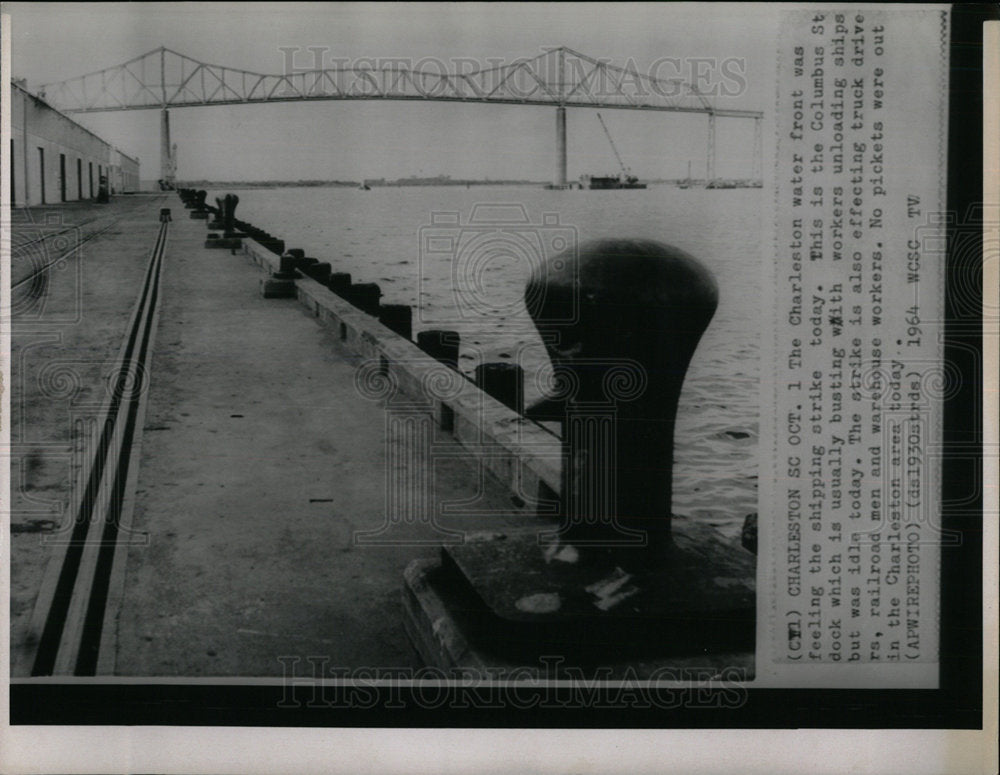 1964 Press Photo Charleston Water Front Shipping Strike - Historic Images