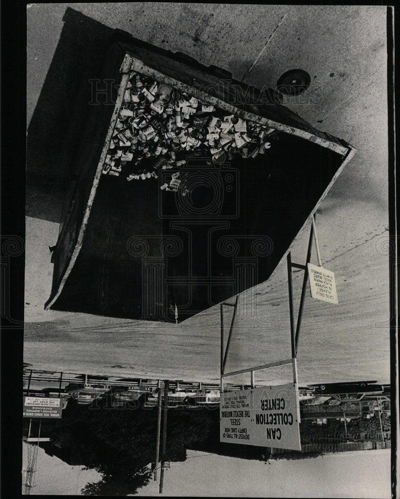 1973 Press Photo Evanston Bin Metal bin Tin cans Piont - Historic Images