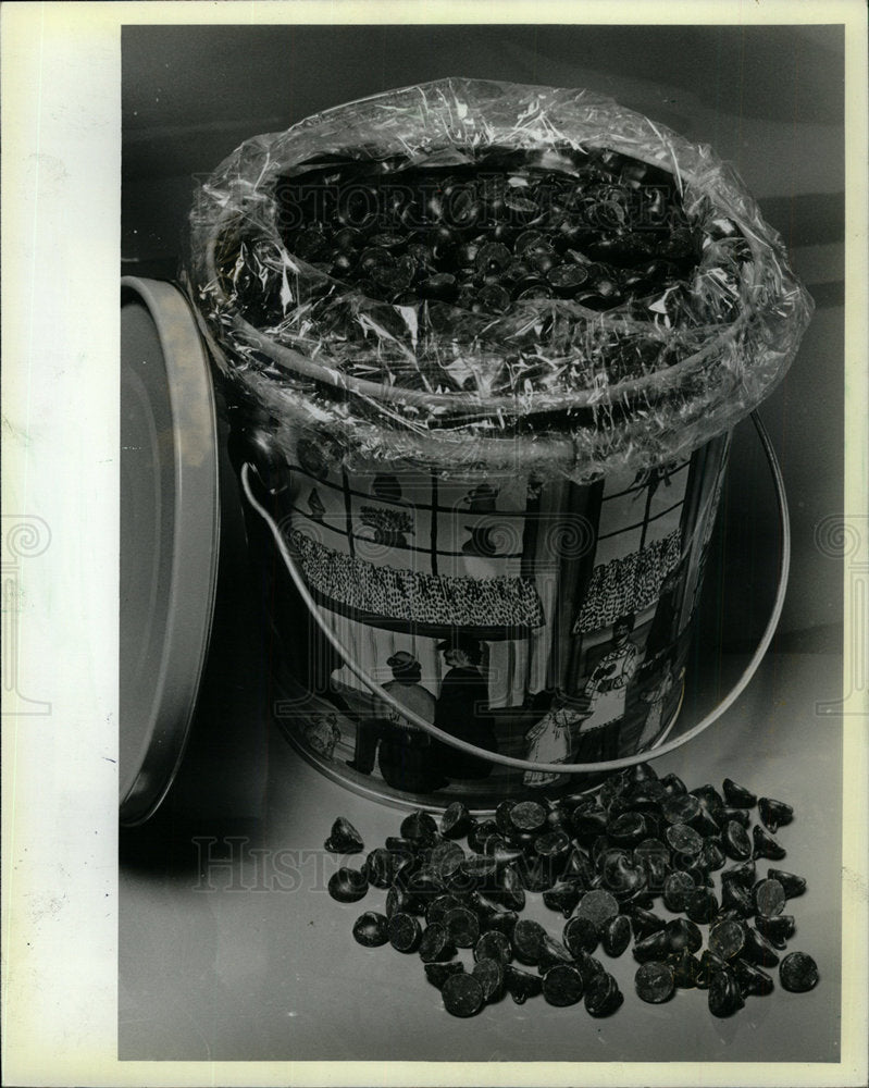1983 Press Photo Chocolate Chips - Historic Images