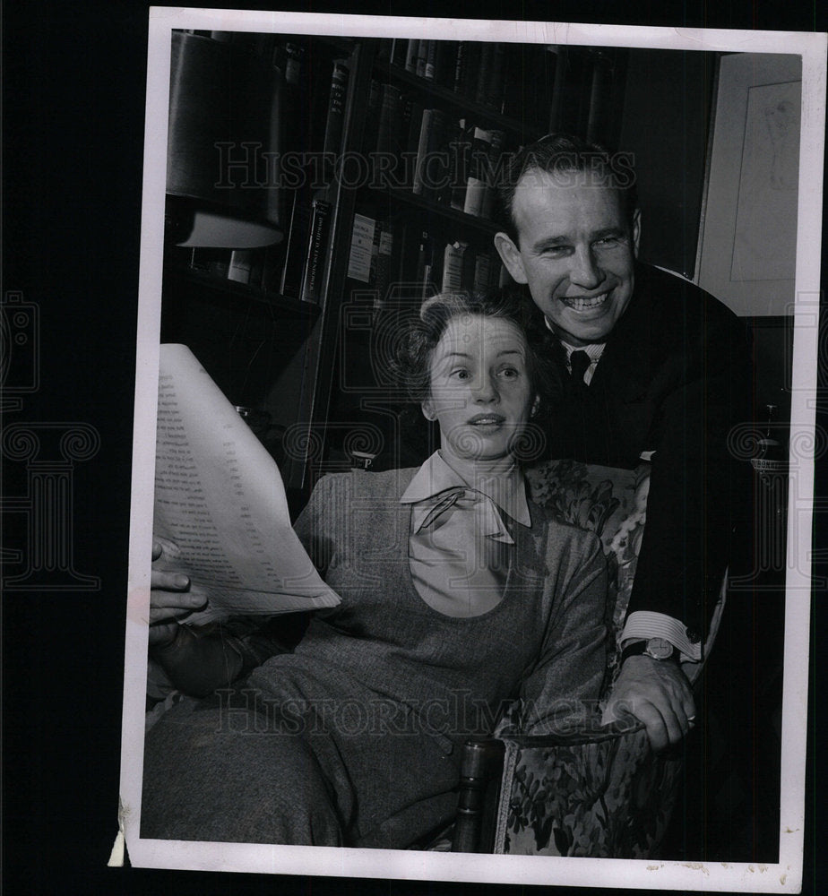 1953 Hume Crony wife Jessica Tandy actor - Historic Images