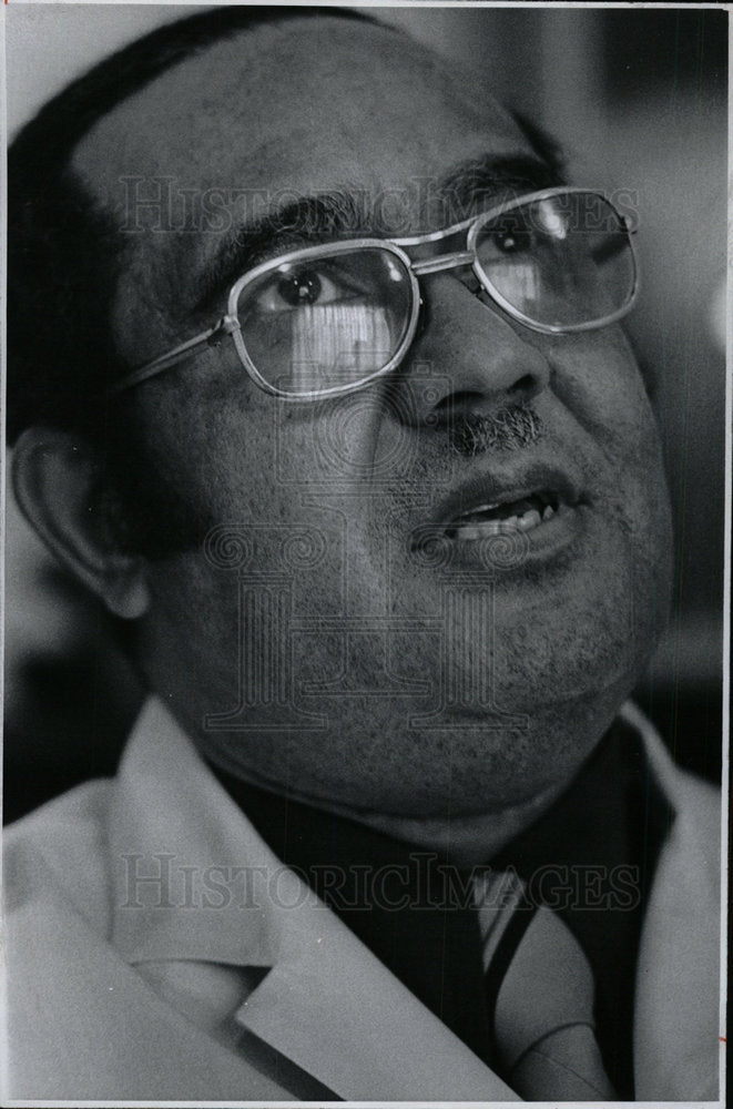 1973 Press Photo  Denver Surgeon Dr.Bernard Gipson. - Historic Images