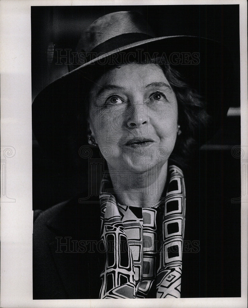 1971 Press Photo Actress Gish Speaking Denver  - Historic Images