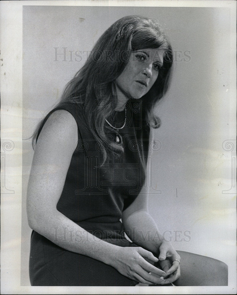 1972 Press Photo Hunter B. Shirley Associate Professor  - Historic Images