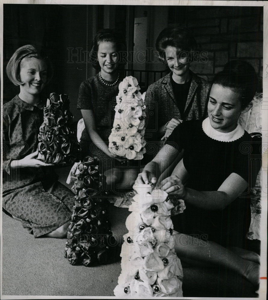 1965 Press Photo Benefit Twenty Six Club Mrs. Kemper - Historic Images