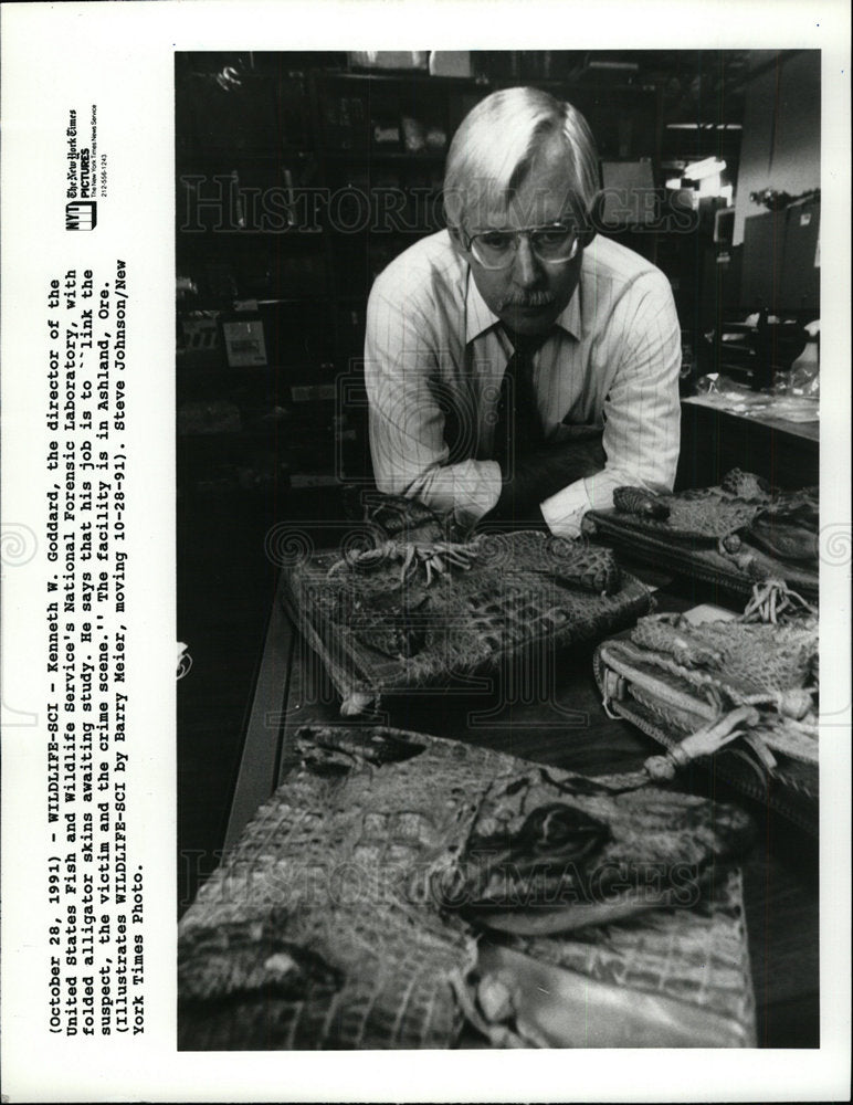 1991 Press Photo KENNETH W.GODDARD DIRECTOR  WILDLIFE - Historic Images