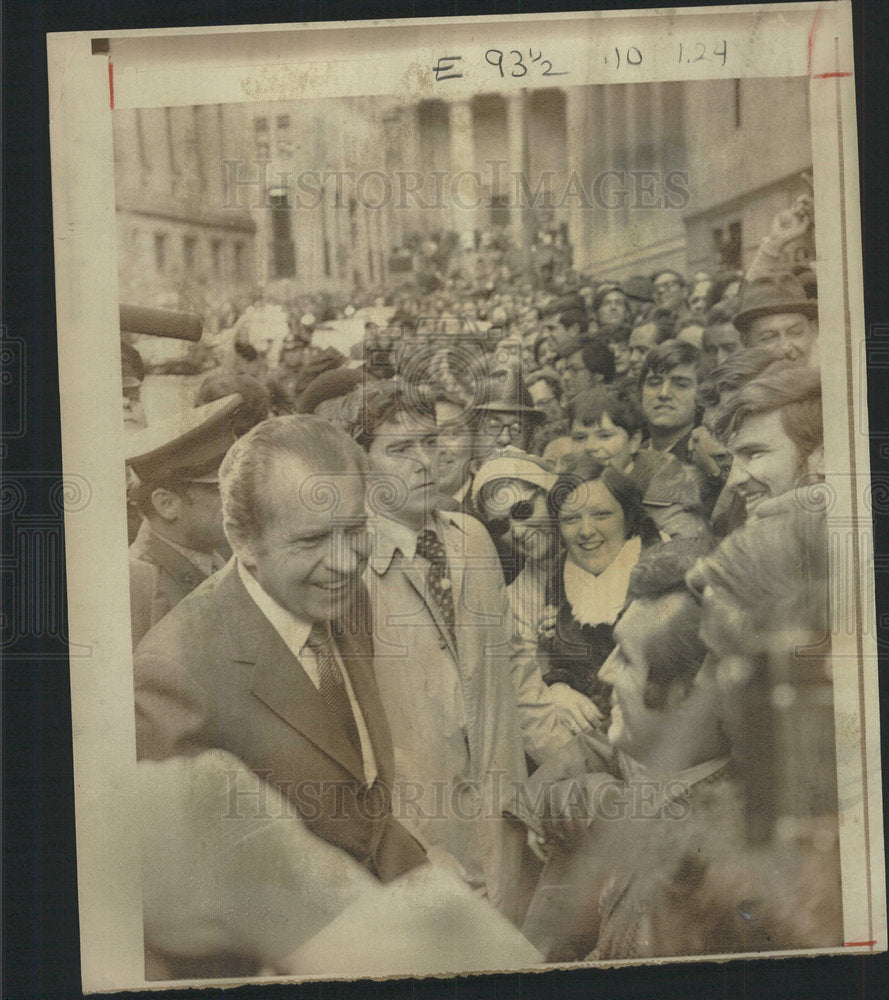 1972 Press Photo President Nixon visit New York crowd  - Historic Images