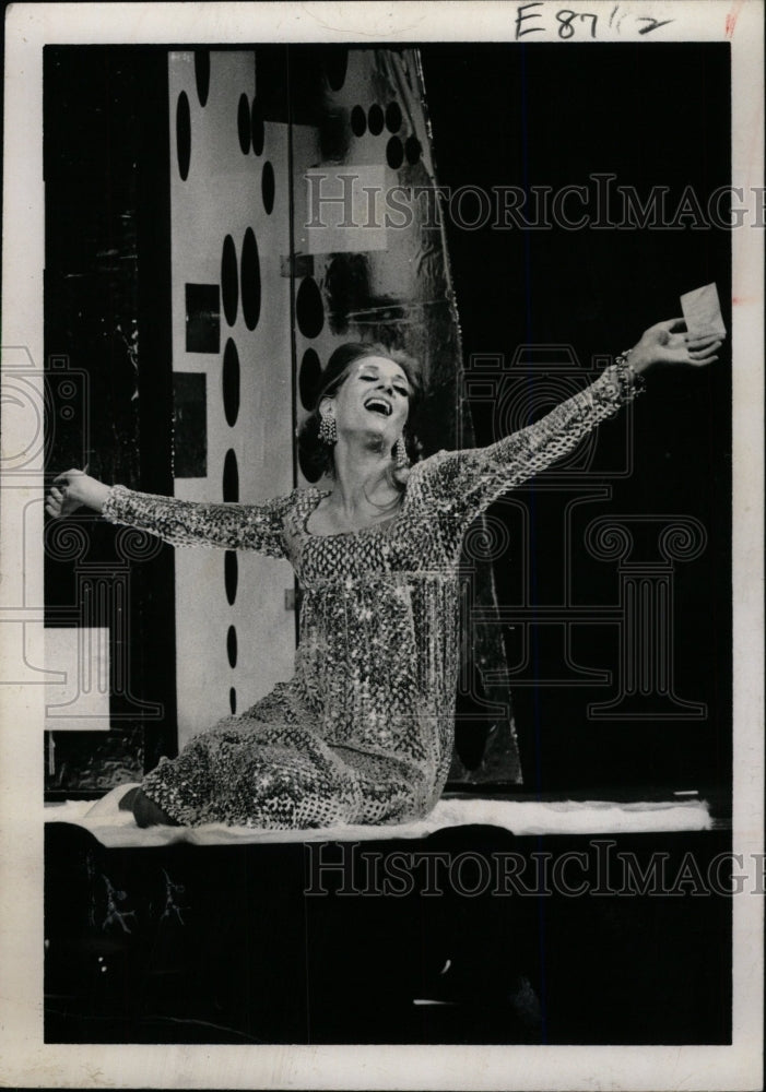 1967, Patricia Brooks lyric Soprano Actress- RSA00457 - Historic Images