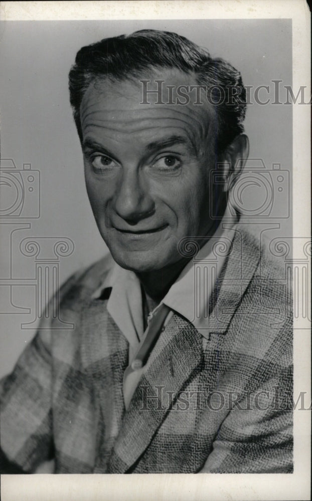 1965 Jonathan Harris - Historic Images