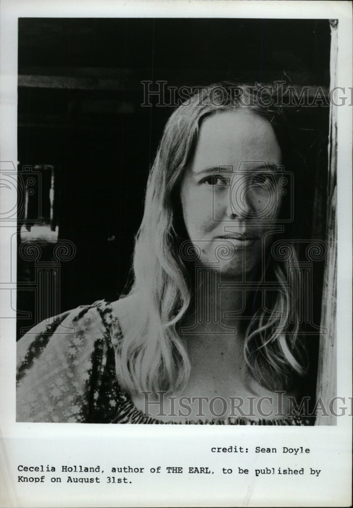 1971 Press Photo Cecelia Holland, Author - Historic Images