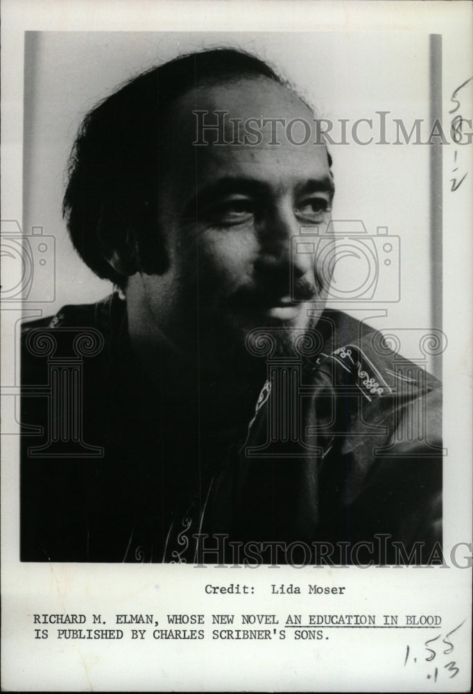 1971 Press Photo Richard M. Elman Author An Education I- RSA00535- Historic Images