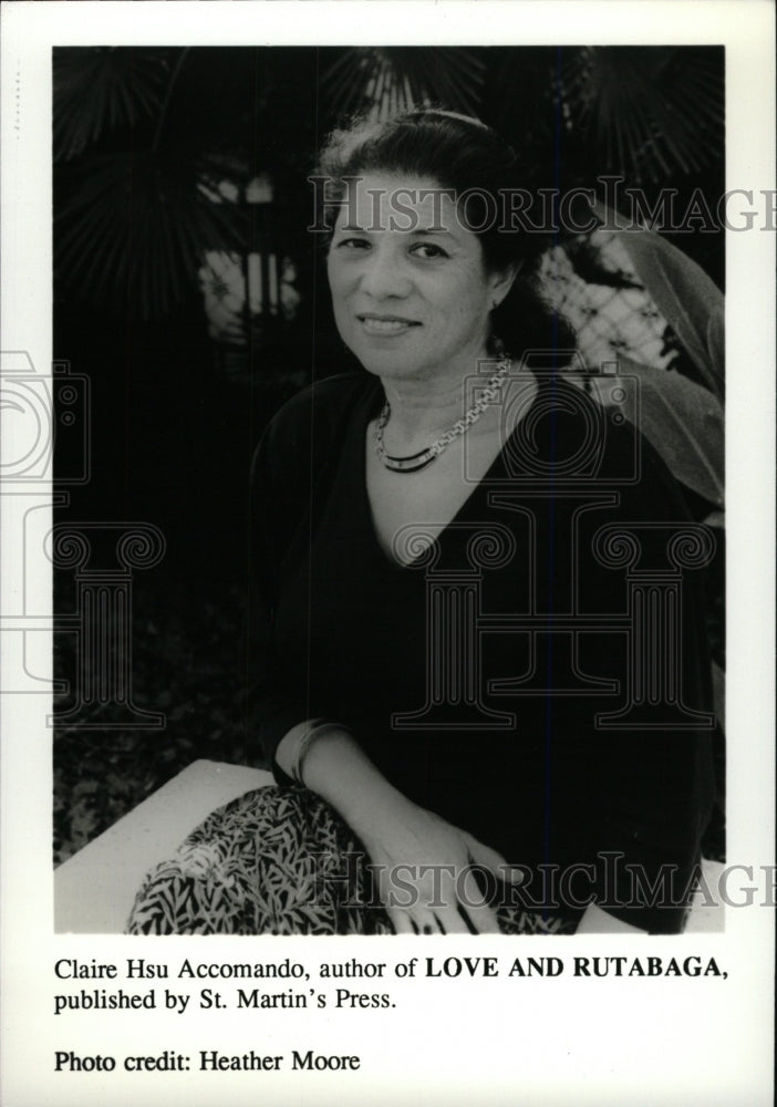 1993 Press Photo Love Author Claire Hsu Accomando, - Historic Images